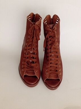 BCBGeneration Leather Lace Up  Open Toe Wedge Heel Zipper Brown Sandals Size 9.5